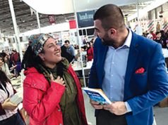 Hayallerinin peşinden koşan genç dünya turunda