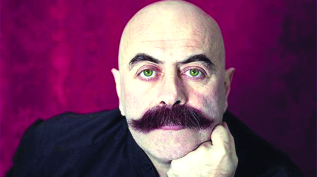 ezel-akay-sarkiciliga-geri-dondu-12454100